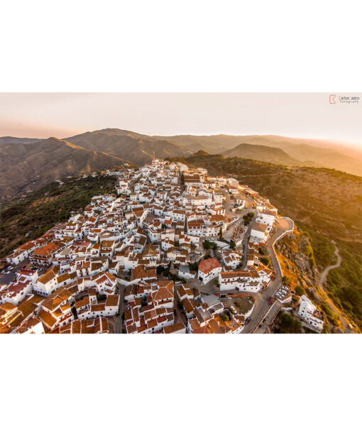 comares-aerea-atardecer