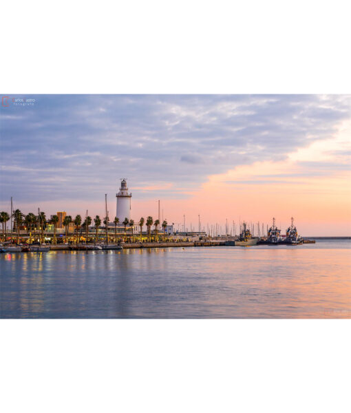 farola-malaga-atardecer